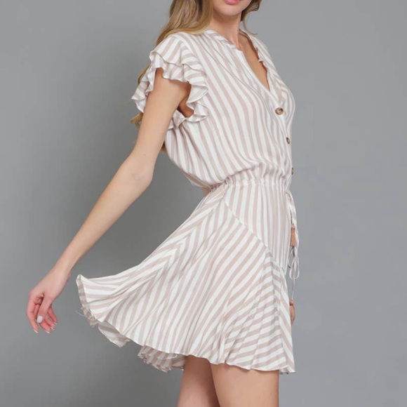 NWOT Tan & White Striped Ruffle Sleeve Shirt Dress - Picture 4 of 10